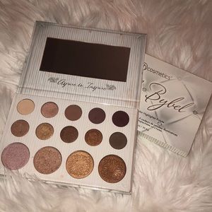 Carli Bybel Palette